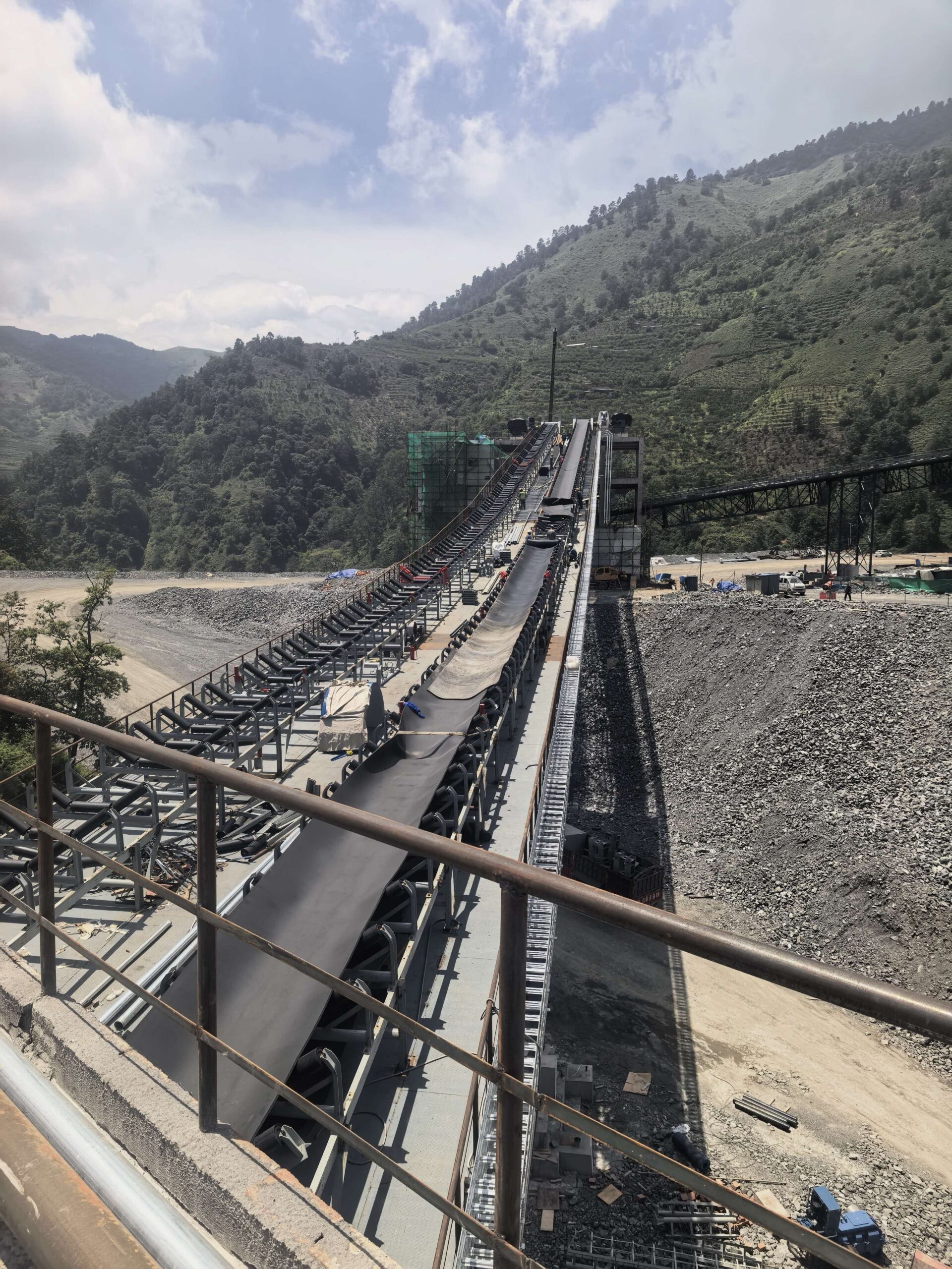 Mining conveyor application sites